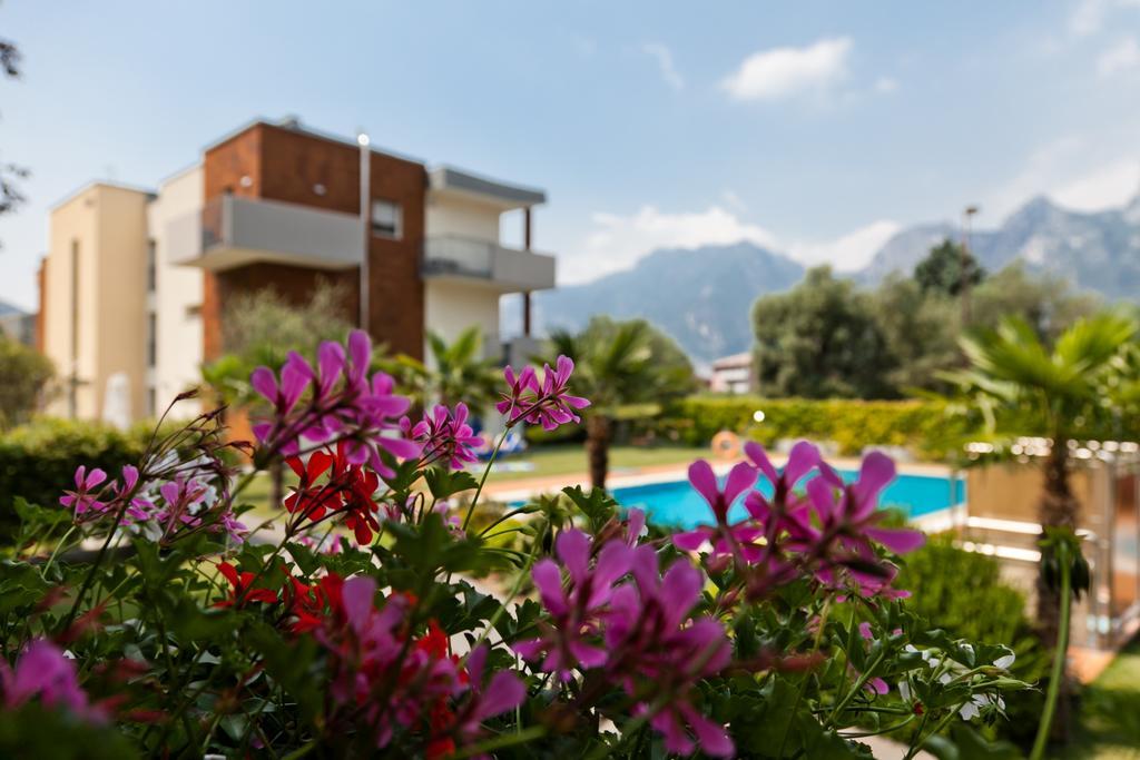 Sporthotel Villa Stella Torbole Sul Garda Ngoại thất bức ảnh